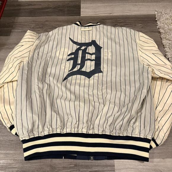 Detroit tigers alpha industries new era reversible windbreaker - Picture 6 of 8